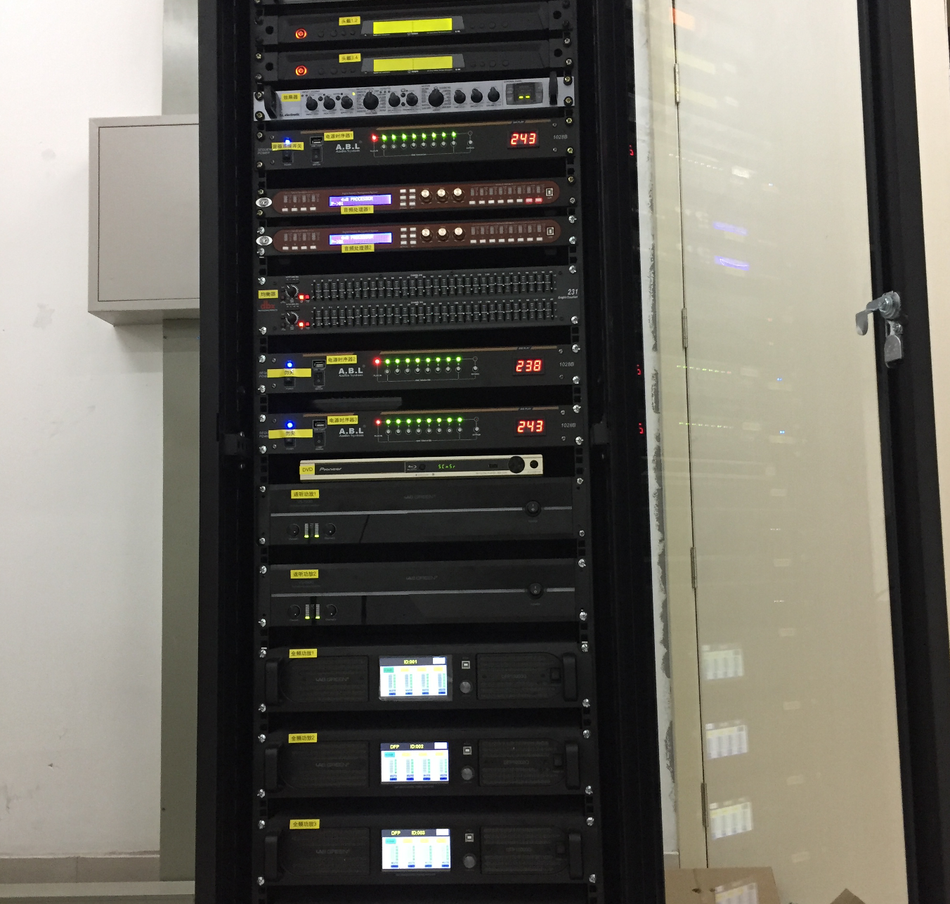 濟(jì)南市長(zhǎng)清第一中學(xué)插圖2